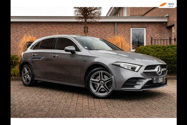 Mercedes-Benz A-Klasse 250 e Business AMG Limited Widescreen Sfeer Keyless Camera 18''