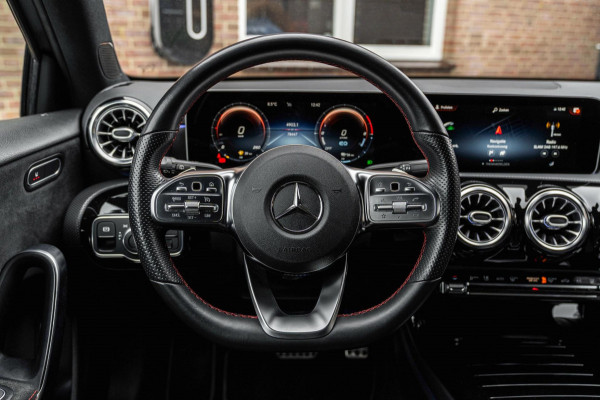 Mercedes-Benz A-Klasse 250 e Business AMG Limited Widescreen Sfeer Keyless Camera 18''