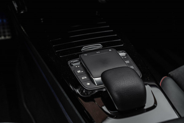 Mercedes-Benz A-Klasse 250 e Business AMG Limited Widescreen Sfeer Keyless Camera 18''