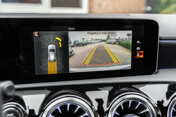 Mercedes-Benz A-Klasse 250 e Business AMG Limited Widescreen Sfeer Keyless Camera 18''