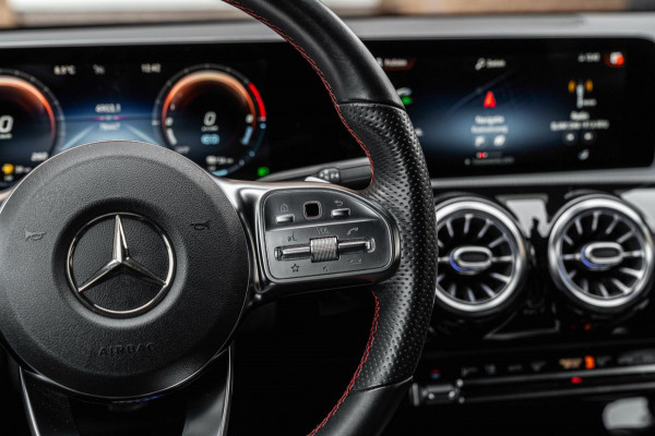 Mercedes-Benz A-Klasse 250 e Business AMG Limited Widescreen Sfeer Keyless Camera 18''