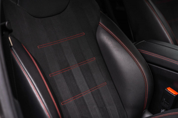 Mercedes-Benz A-Klasse 250 e Business AMG Limited Widescreen Sfeer Keyless Camera 18''