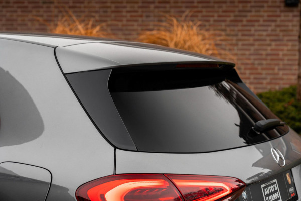 Mercedes-Benz A-Klasse 250 e Business AMG Limited Widescreen Sfeer Keyless Camera 18''