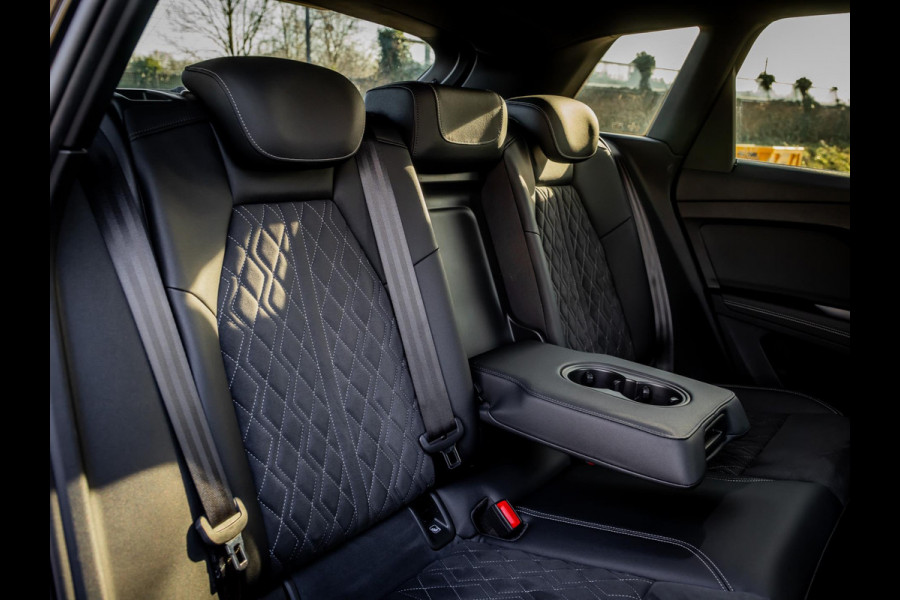 Audi Q4 e-tron 50 Quattro Launch S Competition 77 kWh | Adaptieve Cruise Control | Eerste eigenaar | SoH 91%