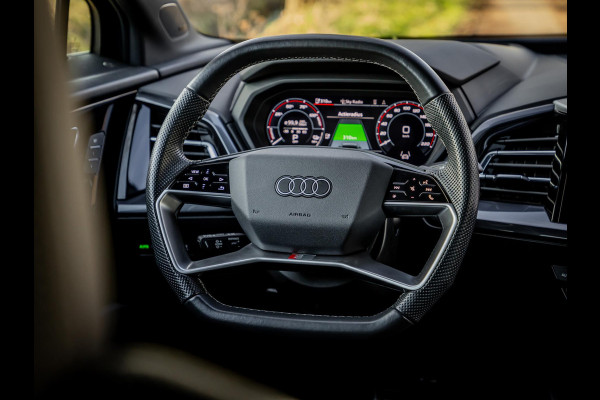 Audi Q4 e-tron 50 Quattro Launch S Competition 77 kWh | Adaptieve Cruise Control | Eerste eigenaar | SoH 91%