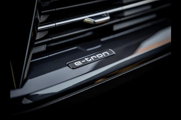 Audi Q4 e-tron 50 Quattro Launch S Competition 77 kWh | Adaptieve Cruise Control | Eerste eigenaar | SoH 91%