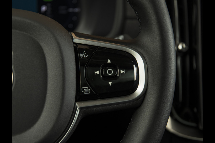 Volvo XC90 2.0 T8 Plug-in hybrid AWD Ultra Dark B&W | 22" | TREKHAAK | LUCHTVERING