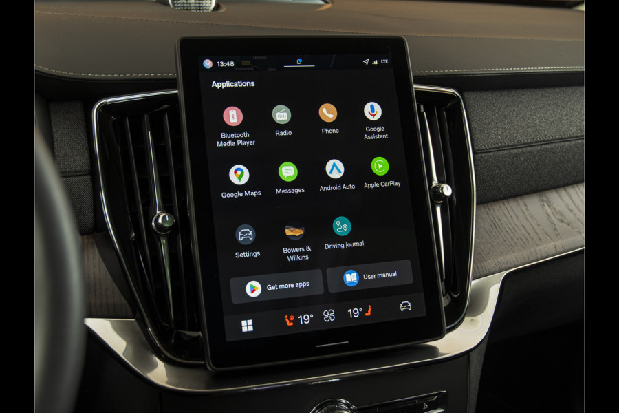 Volvo XC90 2.0 T8 Plug-in hybrid AWD Ultra Dark B&W | 22" | TREKHAAK | LUCHTVERING