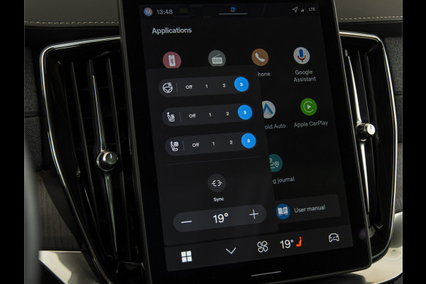 Volvo XC90 2.0 T8 Plug-in hybrid AWD Ultra Dark B&W | 22" | TREKHAAK | LUCHTVERING