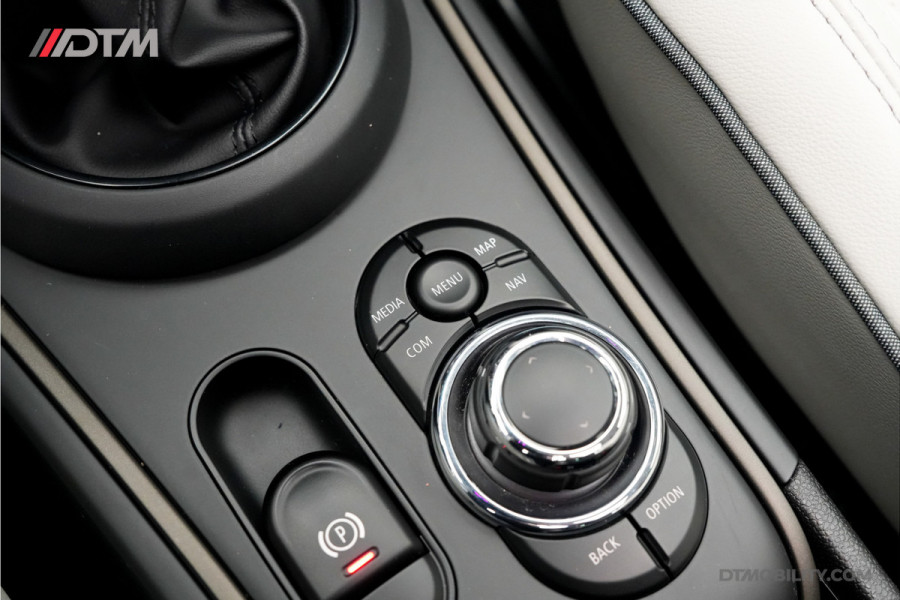 MINI Countryman 2.0 Cooper S E ALL4 Premium +| Panoramadak | Vol Leder | Head-Up | Apple Carplay