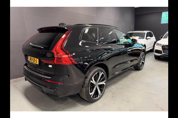 Volvo XC60 2.0 T8 455PK AWD R-DESIGN BLACK B&W/PANO/LEDER/H-UP/360CAM/STOEL-M+KOELING///