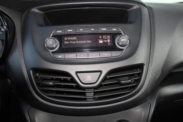 Opel KARL 1.0-75pk ecoFLEX Edition. Erg nette hoogzitter ! Slechts 59.000km ! Airco, parkeersensoren achter, cruise control, Bluetooth telefoonvoorbereidng, metallic lak etc.