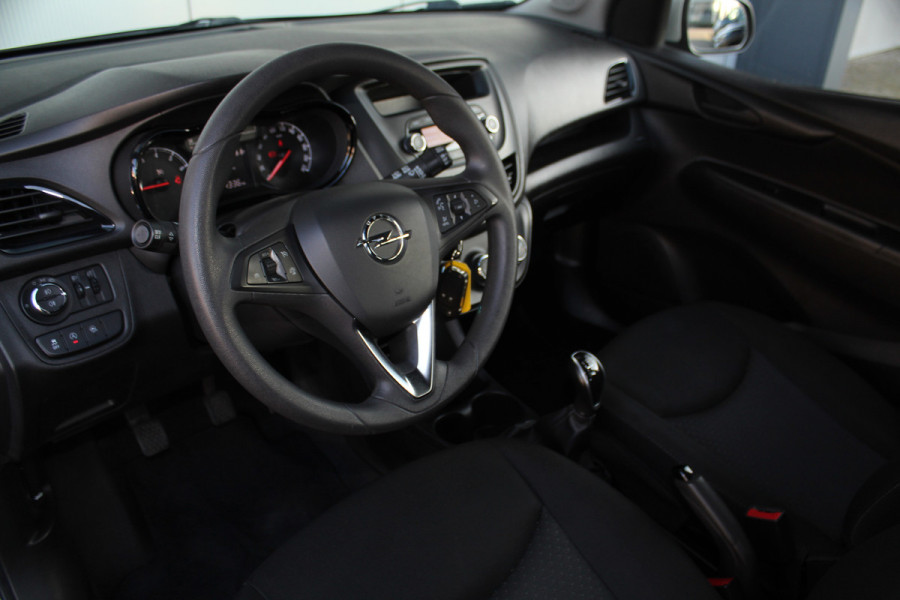 Opel KARL 1.0-75pk ecoFLEX Edition. Erg nette hoogzitter ! Slechts 59.000km ! Airco, parkeersensoren achter, cruise control, Bluetooth telefoonvoorbereidng, metallic lak etc.