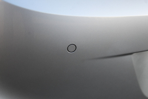 Opel KARL 1.0-75pk ecoFLEX Edition. Erg nette hoogzitter ! Slechts 59.000km ! Airco, parkeersensoren achter, cruise control, Bluetooth telefoonvoorbereidng, metallic lak etc.