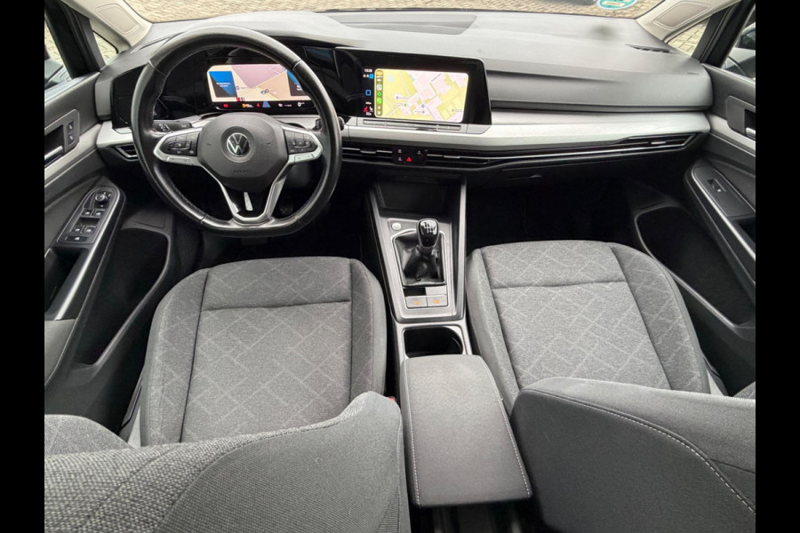 Volkswagen Golf 1.5 TSI Style, CarPlay, Stuur + Stoel verw, LED