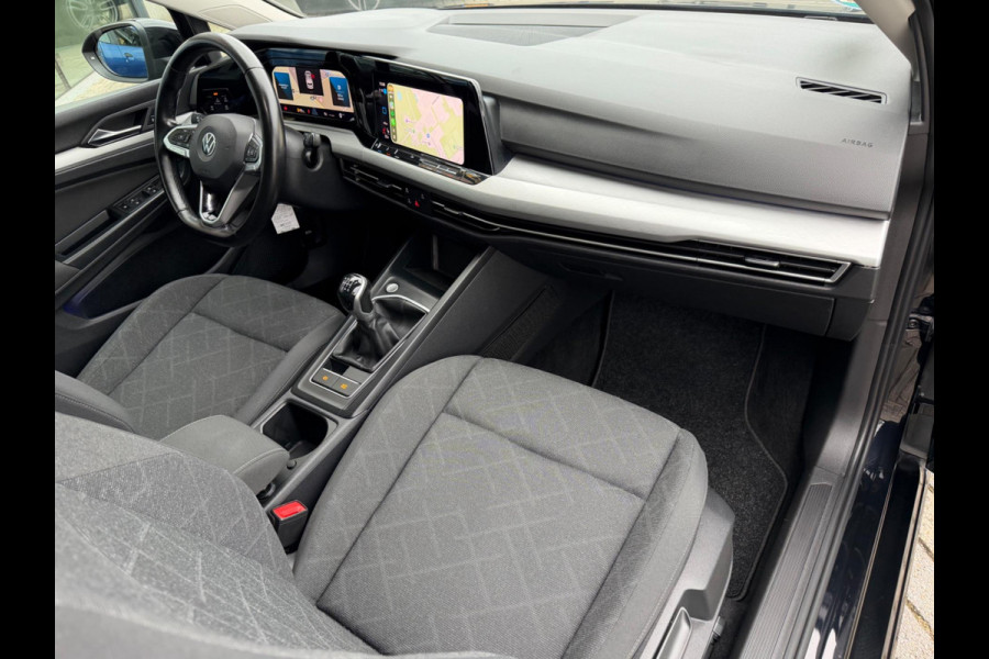 Volkswagen Golf 1.5 TSI Style, CarPlay, Stuur + Stoel verw, LED