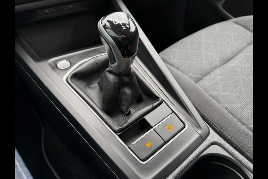 Volkswagen Golf 1.5 TSI Style, CarPlay, Stuur + Stoel verw, LED