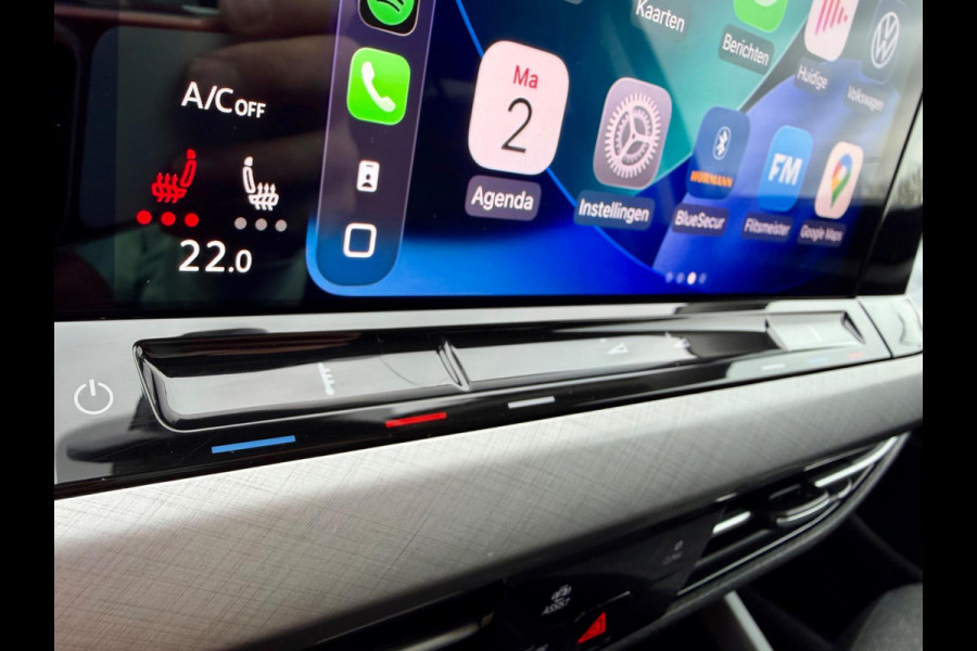 Volkswagen Golf 1.5 TSI Style, CarPlay, Stuur + Stoel verw, LED