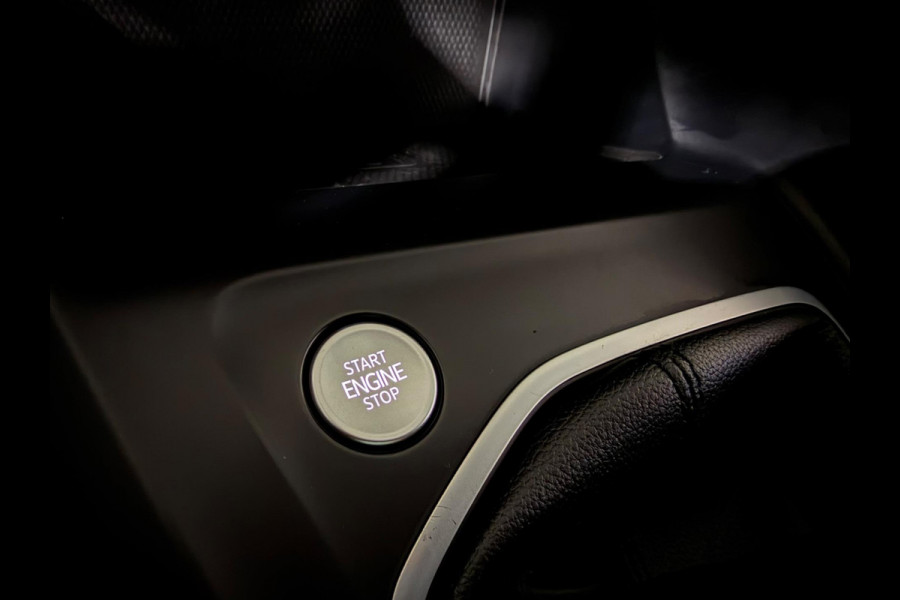 Volkswagen Golf 1.5 TSI Style, CarPlay, Stuur + Stoel verw, LED