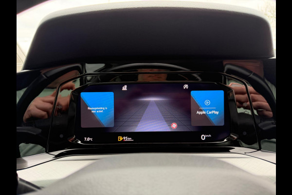 Volkswagen Golf 1.5 TSI Style, CarPlay, Stuur + Stoel verw, LED