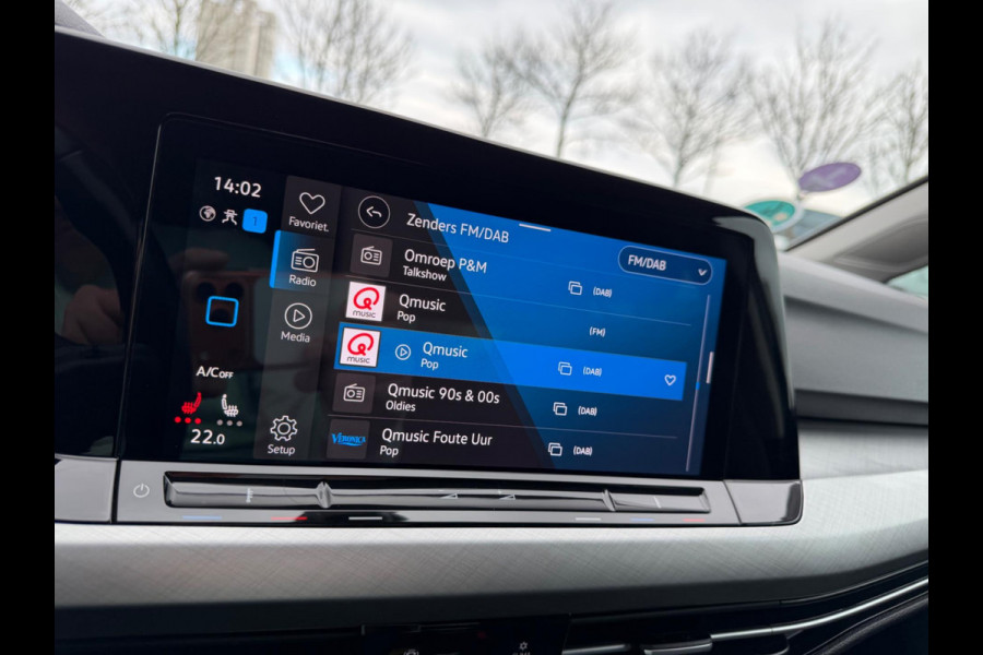 Volkswagen Golf 1.5 TSI Style, CarPlay, Stuur + Stoel verw, LED