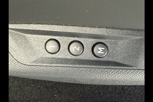 DS DS 4 225pk E-Tense Etoile (Elektrisch Schuifdak - Trekhaak - Elektrische Klep - Alcantara incl verwarming/geheugen - Focal Electra -