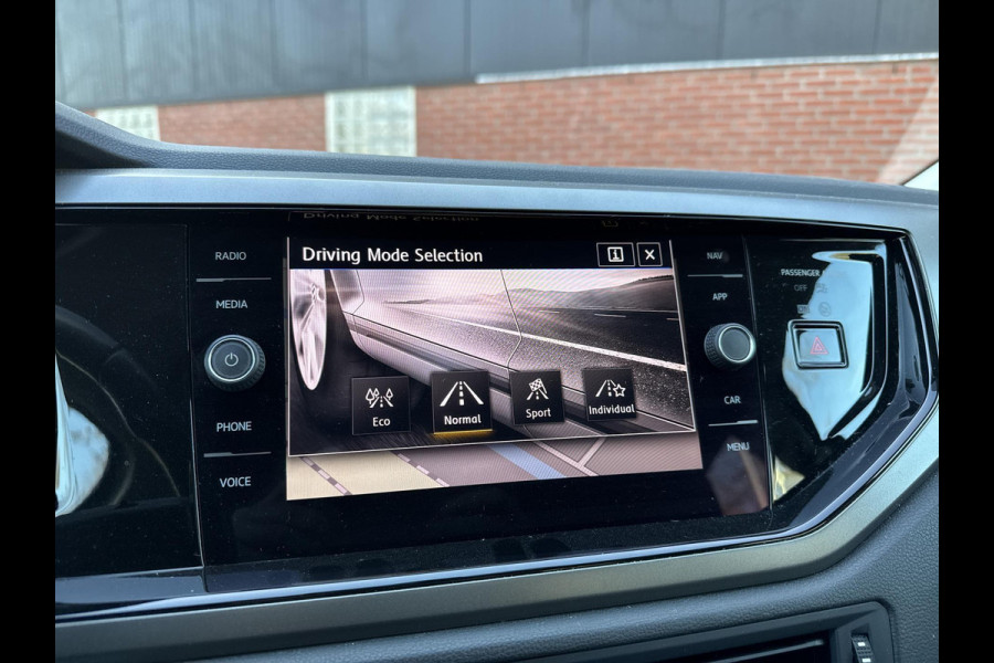 Volkswagen Polo 1.0 TSI Comfortline Business