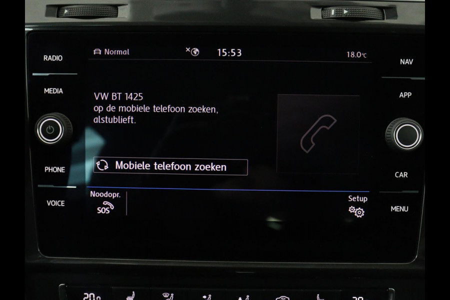 Volkswagen e-Golf E-DITION | Stoelverwarming | Warmtepomp | Carplay | Adaptive cruise | Virtual Cockpit | Navigatie | LED  Plus | Getint glas | Climate control