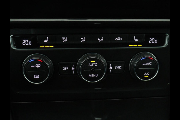 Volkswagen e-Golf E-DITION | Stoelverwarming | Warmtepomp | Carplay | Adaptive cruise | Virtual Cockpit | Navigatie | LED  Plus | Getint glas | Climate control