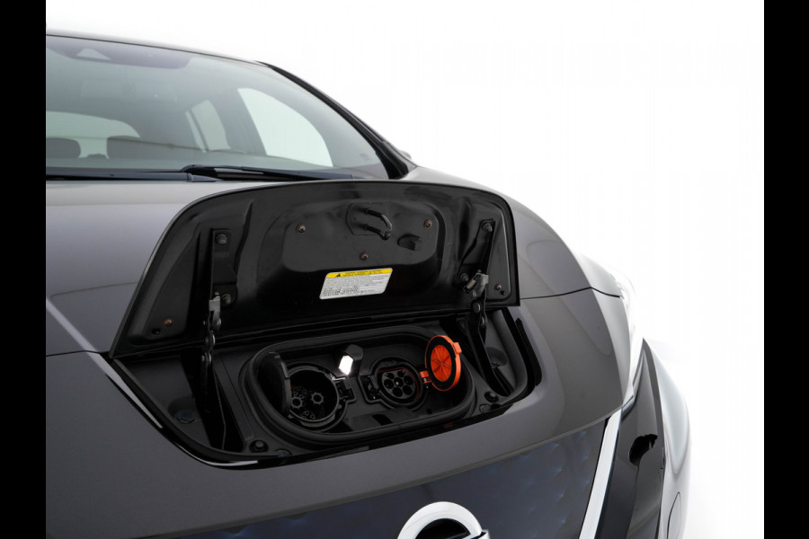 Nissan Leaf Tekna 40 kWh (SOH-83%) (INCL-BTW) *Aut.*LEATHER | FULL-LED | BOSE-AUDIO | TOPVIEW | DAB | KEYLESS | NAVI-FULLMAP | DAB | HEATED-COMFORTSEATS | PRIVACY-GLASS | ADAPTIVE-CRUISE | 17''ALU*