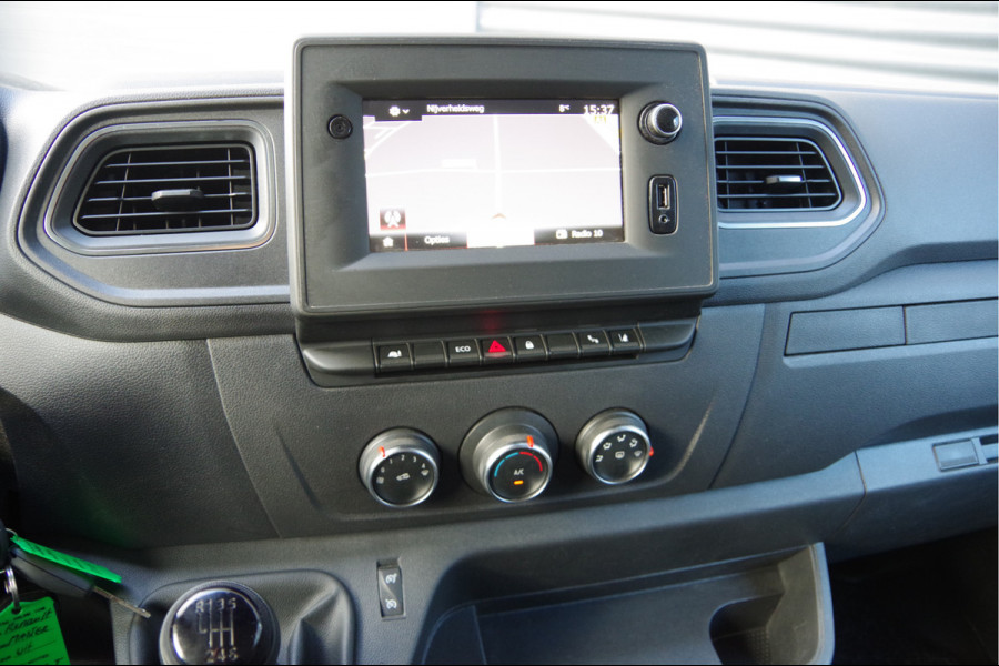 Renault Master 2.3 dCi L2H2 Work Edition 3-ZITS, 135PK, TREKHAAK, CAMERA, NAVI, CRUISE, AIRCO, DODE HOEK DETECTIE, NL AUTO, NAP