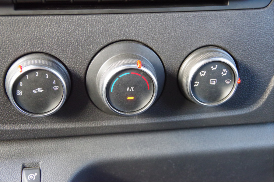 Renault Master 2.3 dCi L2H2 Work Edition 3-ZITS, 135PK, TREKHAAK, CAMERA, NAVI, CRUISE, AIRCO, DODE HOEK DETECTIE, NL AUTO, NAP