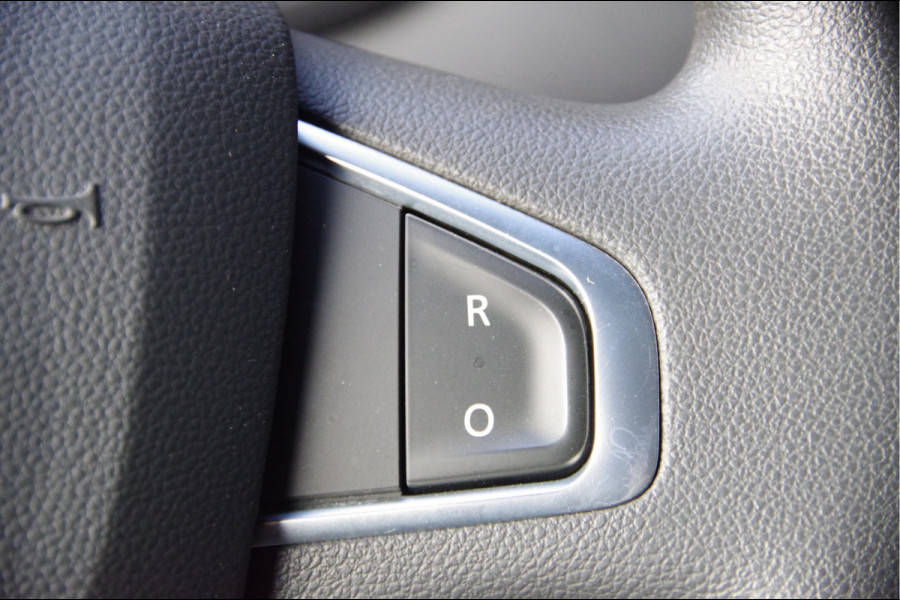 Renault Master 2.3 dCi L2H2 Work Edition 3-ZITS, 135PK, TREKHAAK, CAMERA, NAVI, CRUISE, AIRCO, DODE HOEK DETECTIE, NL AUTO, NAP