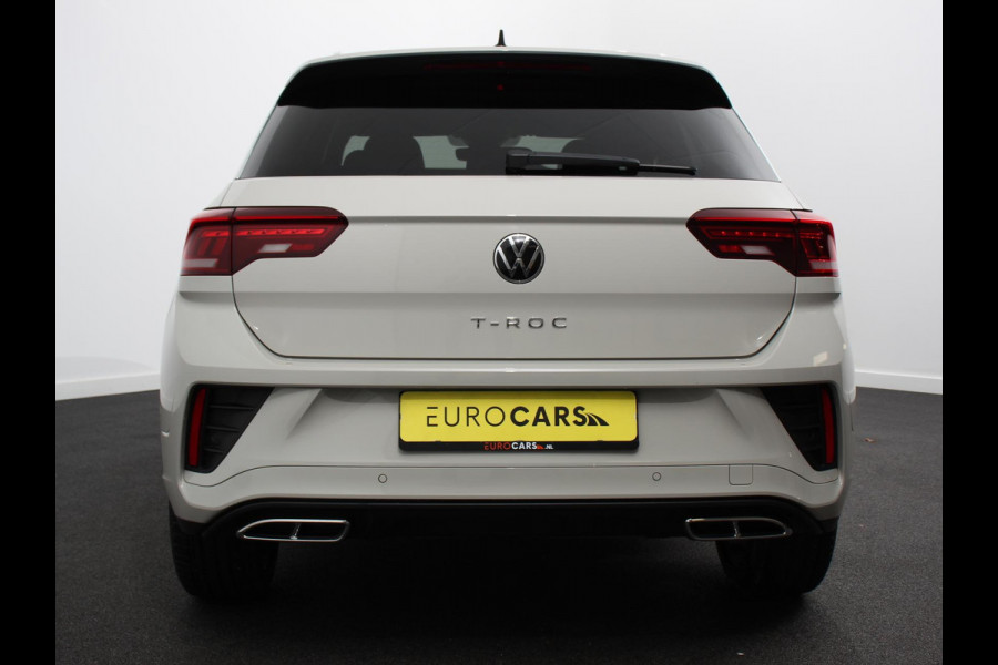 Volkswagen T-Roc 1.5 TSI 150pk DSG R-Line Edition | Navigatie | Apple Carplay/Android Auto | Electrische te openen kofferbak | Camera | Keyless start | Led | Dab | Adaptive Cruise Control