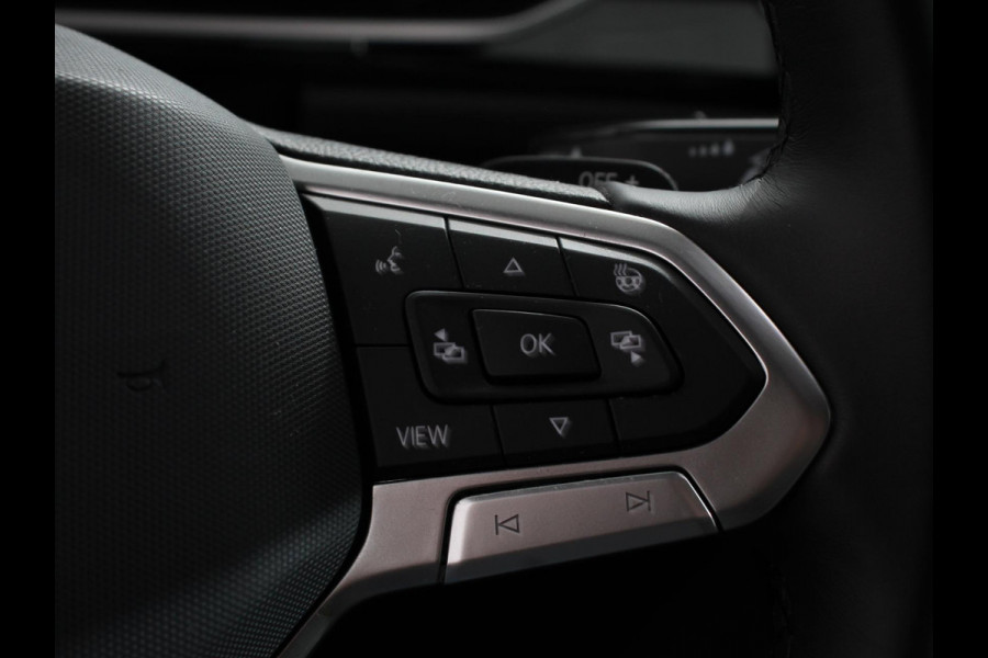 Volkswagen T-Roc 1.5 TSI 150pk DSG R-Line Edition | Navigatie | Apple Carplay/Android Auto | Electrische te openen kofferbak | Camera | Keyless start | Led | Dab | Adaptive Cruise Control