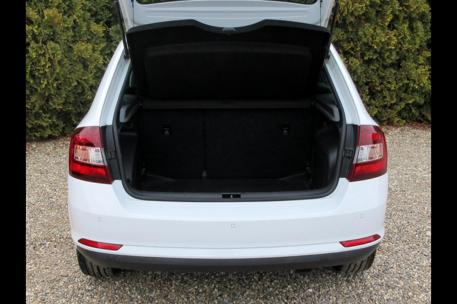 Škoda Rapid Spaceback 1.0 TSI Clever*Navi*Cruise*Pdc*