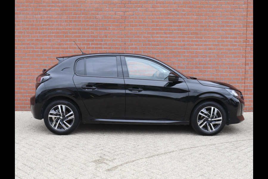 Peugeot 208 1.2 PureTech 101pk Allure Pack | Navigatie | Apple Carplay/Android Auto | Climate Control | Digitale Cockpit | Parkeer sensoren
