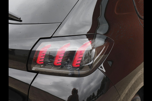 Peugeot 208 1.2 PureTech 101pk Allure Pack | Navigatie | Apple Carplay/Android Auto | Climate Control | Digitale Cockpit | Parkeer sensoren