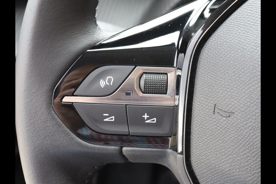 Peugeot 208 1.2 PureTech 101pk Allure Pack | Navigatie | Apple Carplay/Android Auto | Climate Control | Digitale Cockpit | Parkeer sensoren