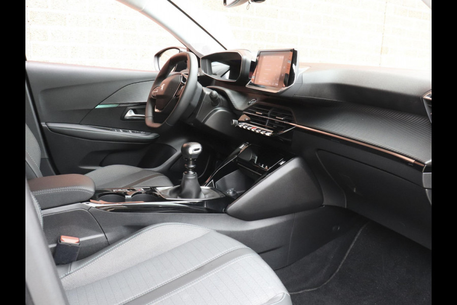 Peugeot 208 1.2 PureTech 101pk Allure Pack | Navigatie | Apple Carplay/Android Auto | Climate Control | Digitale Cockpit | Parkeer sensoren