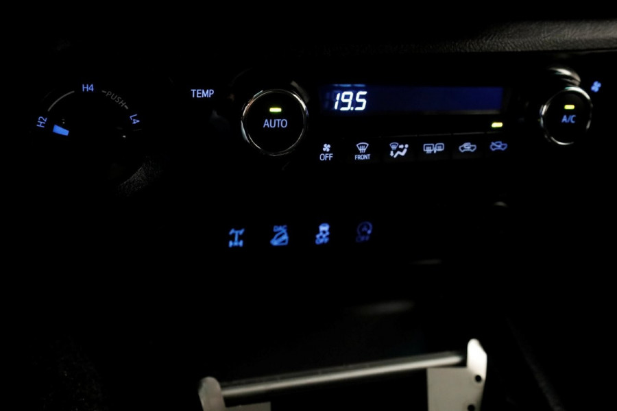 Toyota Hilux 2.4 D-4D-F 150pk E6 4WD 4x4 Double Cab Automaat 2/5-Persoons 08-2019