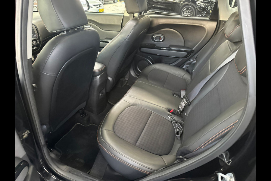 Kia Soul 1.6 T-GDI | 204PK | Navi | Camera | Bose | Pano | Vol Opties | Zeldzame uitvoering