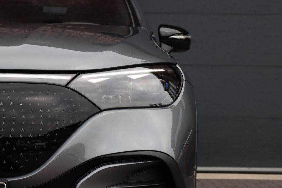 Mercedes-Benz EQE SUV 500 4Matic AMG Line 96 kWh | Hyperscreen | Airmatic | Achterasbesturing | Distronic+ | Stoelventilatie | Trekhaak | Burmester | Memory | HUD | Warmtepomp |