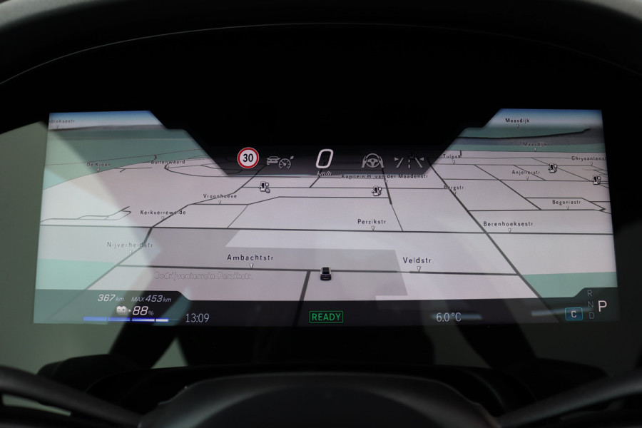 Mercedes-Benz EQE SUV 500 4Matic AMG Line 96 kWh | Hyperscreen | Airmatic | Achterasbesturing | Distronic+ | Stoelventilatie | Trekhaak | Burmester | Memory | HUD | Warmtepomp |