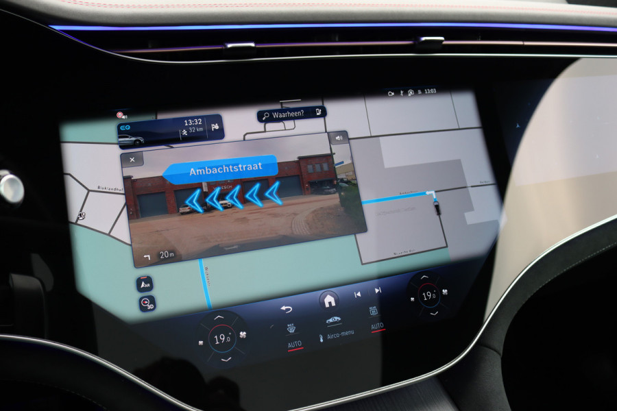 Mercedes-Benz EQE SUV 500 4Matic AMG Line 96 kWh | Hyperscreen | Airmatic | Achterasbesturing | Distronic+ | Stoelventilatie | Trekhaak | Burmester | Memory | HUD | Warmtepomp |