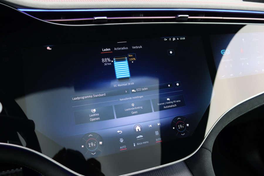 Mercedes-Benz EQE SUV 500 4Matic AMG Line 96 kWh | Hyperscreen | Airmatic | Achterasbesturing | Distronic+ | Stoelventilatie | Trekhaak | Burmester | Memory | HUD | Warmtepomp |