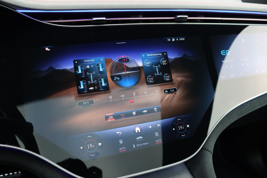 Mercedes-Benz EQE SUV 500 4Matic AMG Line 96 kWh | Hyperscreen | Airmatic | Achterasbesturing | Distronic+ | Stoelventilatie | Trekhaak | Burmester | Memory | HUD | Warmtepomp |