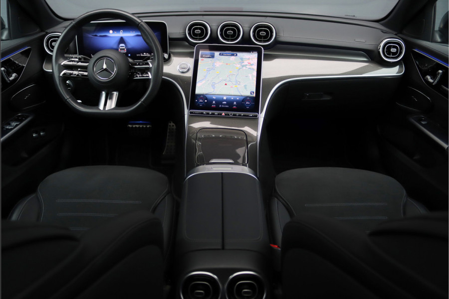 Mercedes-Benz C-Klasse Estate 300 e AMG Line | Panoramadak | Memory | Trekhaak | Premium Sfeerverlichting | Camera | Nightpakket | Dodehoekassistent |