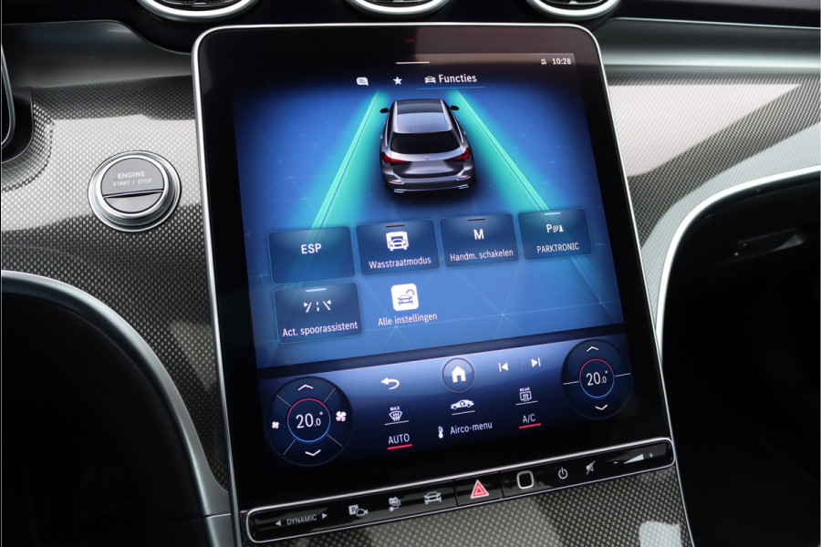 Mercedes-Benz C-Klasse Estate 300 e AMG Line | Panoramadak | Memory | Trekhaak | Premium Sfeerverlichting | Camera | Nightpakket | Dodehoekassistent |