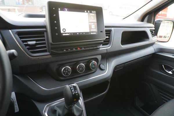 Renault Trafic 2.0 Bleu dCi EDC 170PK L2H1 Red Edition DubbelCabine Automaat Nr.V077 |  Climate | Navi | Camera | Schuifdeur L/R